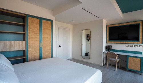 Superior Room, 1 King Bed