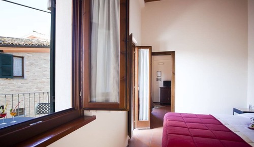 Comfort Apartment, Hill View