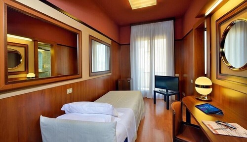 Classic Single Room