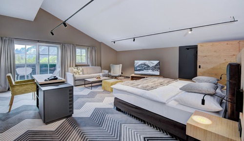 Junior Suite, Balcony, Mountain View