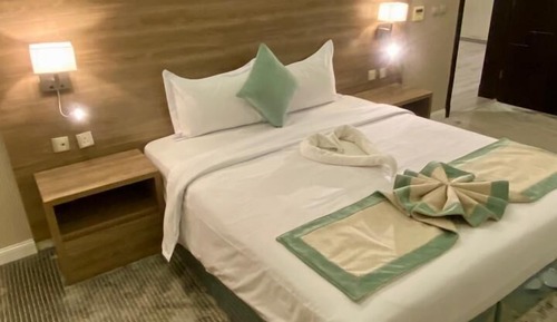 Junior Studio Suite