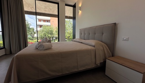 Deluxe Apartment, Garden View