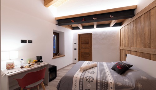 Superior Room, Mountain View