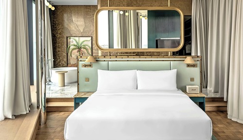 Suite, 1 King Bed, City View