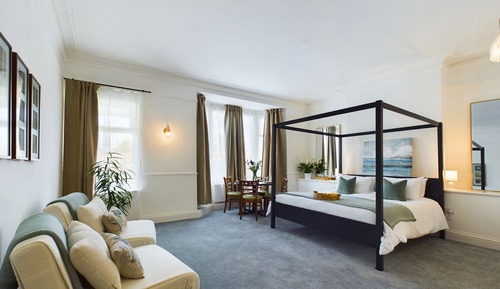 Family Room, Garden View