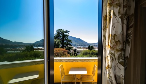 Classic Double Room, Lake View