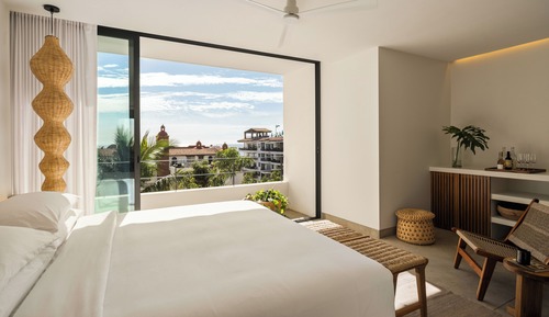 Standard Room, 1 King Bed (Tryst King)