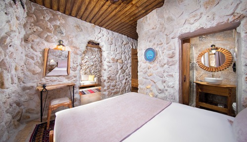 Deluxe Suite, Balcony, Valley View