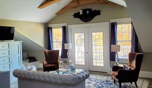 First Mate's Suite