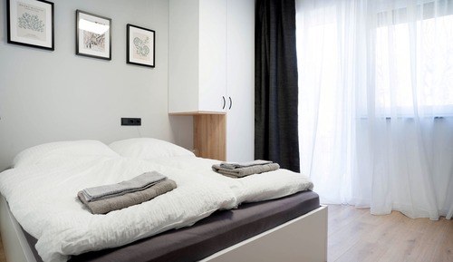 Comfort Studio, 1 Queen Bed, Balcony