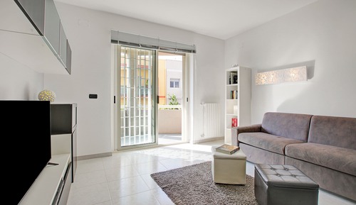 Family Apartment, 2 Bedrooms, Refrigerator & Microwave (Monopoli Beach House 200 m from the)