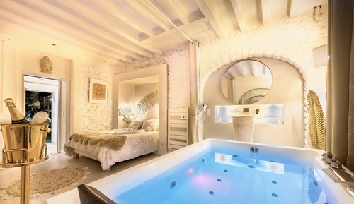Suite GOLD, Jetted Tub