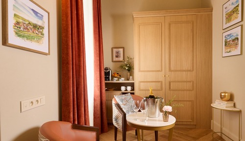 Beaune Suite