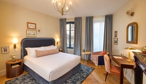 Fleury Queen Room