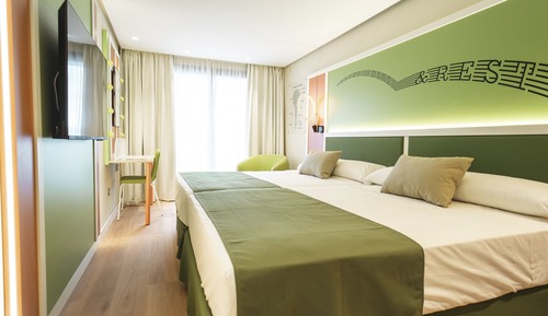 Basic Room, Pool View (Grand Slam (Tennis) (2 Adults))