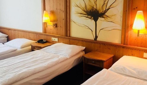 Classic Quadruple Room