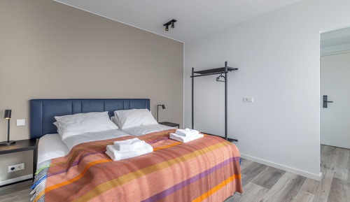 Superior One Bedroom Apartment