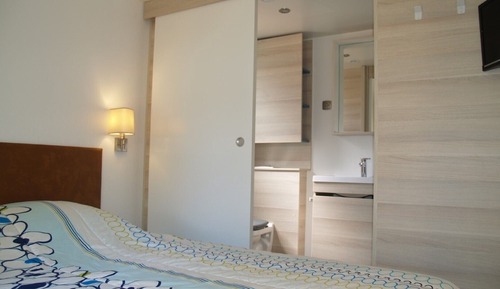 NEBRASKA LUXE AVEC SPA  6 p