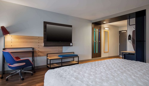 Room, 1 King Bed, Accessible, Bathtub