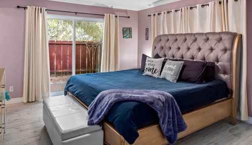 House (4 Bedrooms)