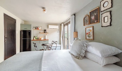 Gallery Room, 1 Queen Bed