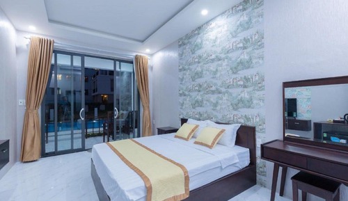 Standard Bungalow, 1 Queen Bed, Lake View, Poolside