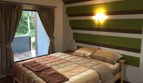 Basic Double Room, 1 King Bed