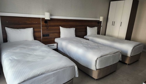 Standard Quadruple Room, Private Bathroom, City View