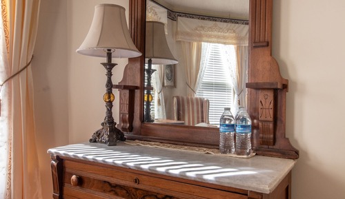 Major Pierce Single King