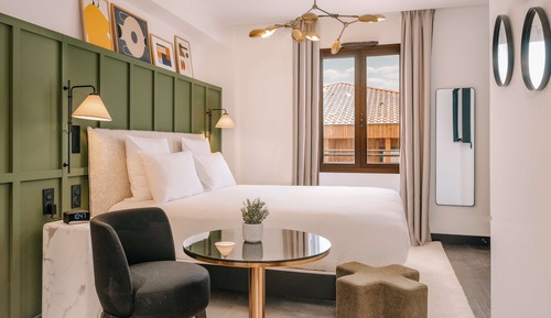 Deluxe Room, 1 King Bed