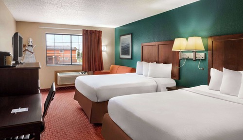 Room, 2 Queen Beds, Non Smoking