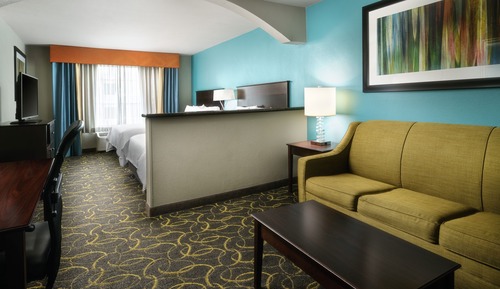 Suite, 1 King Bed, Accessible (Mobility, Accessible Tub)