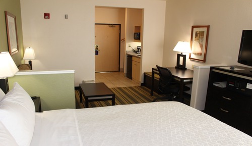 Studio Suite, 2 Queen Beds, Accessible Bathtub (Communications)