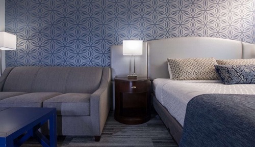 Standard Room, 1 King Bed, Non Smoking (Larger Room;with Sofabed)
