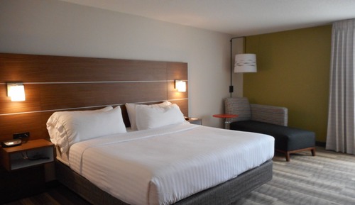 Standard Room, 1 King Bed