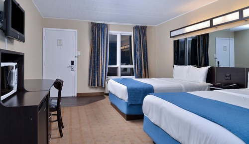 Room, 2 Queen Beds, Non Smoking
