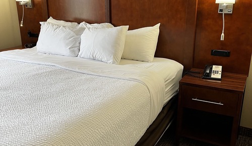 1 King Bed, 2 Bunkbeds