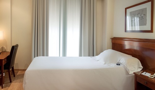 Classic Single Room