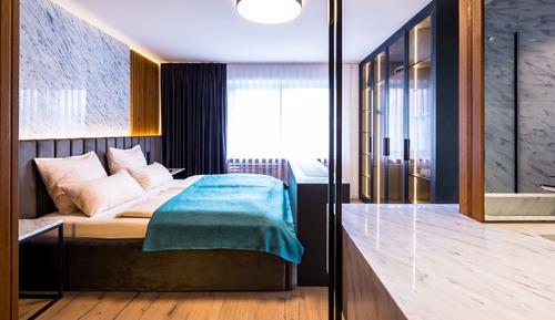 Suite, Bathtub