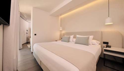 Premium Room, Balcony (premium 2 adults + 1 child)