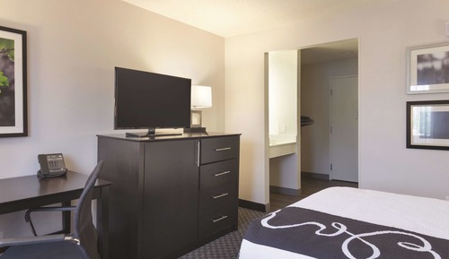 Room, 1 Double Bed, Accessible, Non Smoking (Mobility/Hearing Impaired Accessible)