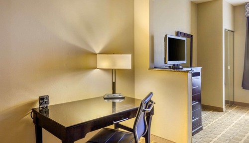 Suite, 2 Queen Beds, Non Smoking