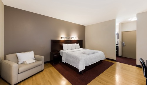 Premium Room, 1 King Bed with Sofa bed, Accessible (Upgraded Bedding & Snack, Smoke Free)