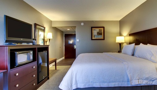 One king bed non smoking