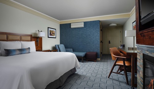 Room, 1 King Bed, Accessible, Fireplace