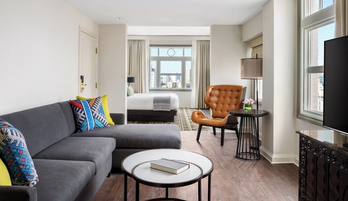 Suite, 1 King Bed (Serenity)