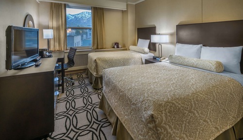 Standard Room, Multiple Beds, Non Smoking (Two Beds, 1 Double, 1 Twin Bed)