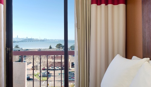 Room, 1 King Bed, Bay View (Hearing Accessible)