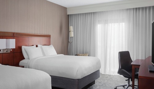 Room, 2 Queen Beds, Non Smoking (Hearing Accessible)