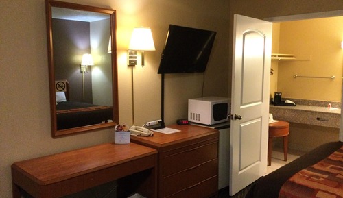Standard Room, 1 Queen Bed, Smoking